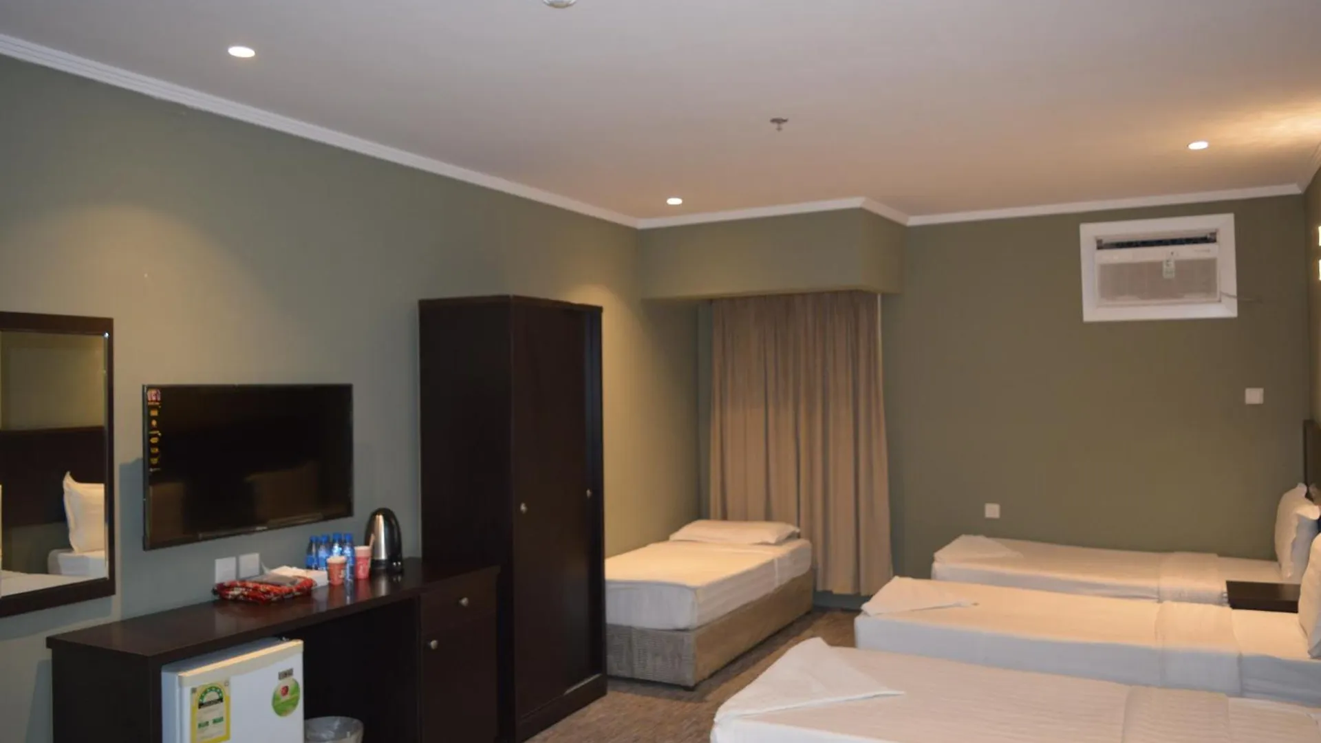 فندق كنان العزيزية خلال شهر رمضان المبارك تتوفر خدمة النقل Kinan Al Azizyyah The Holy Month Of Ramadan, Shuttle Service Is Available Mekke Suudi Arabistan