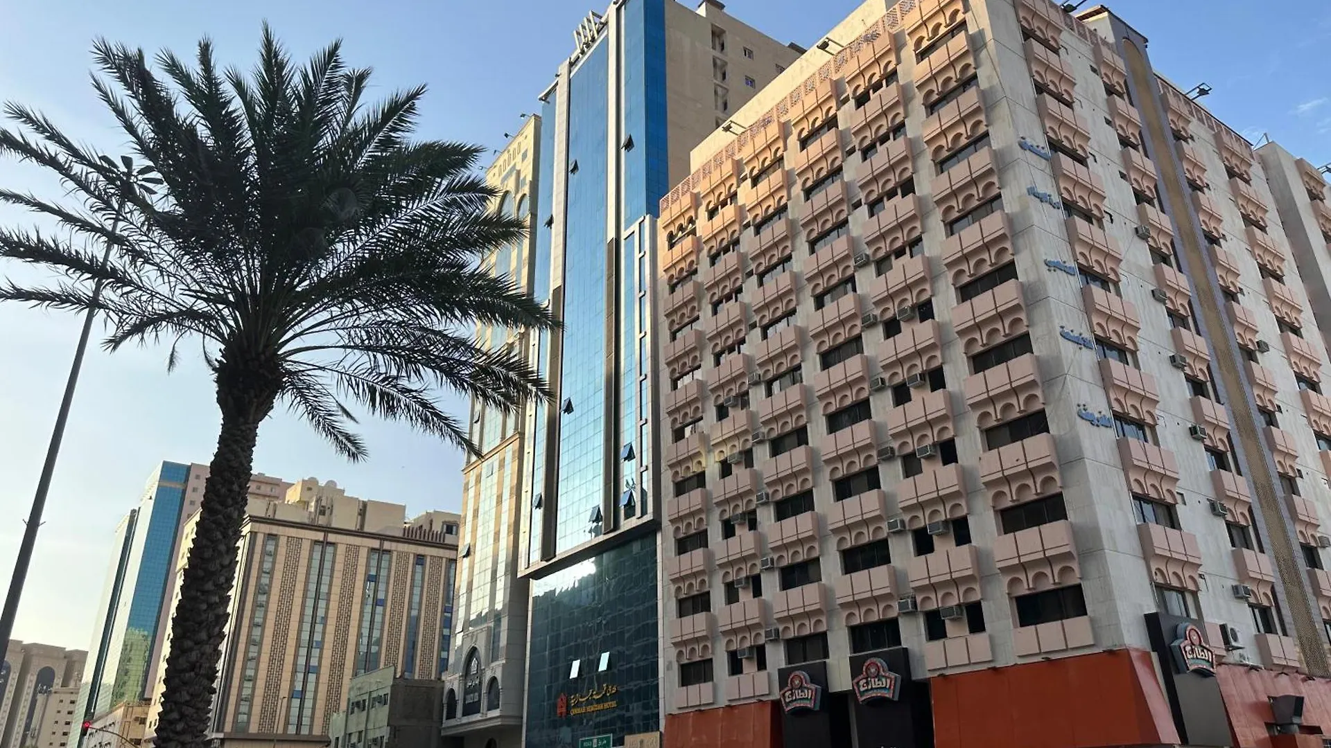 فندق كنان العزيزية خلال شهر رمضان المبارك تتوفر خدمة النقل Kinan Al Azizyyah The Holy Month Of Ramadan, Shuttle Service Is Available La Mecque Arabie saoudite