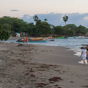 Golden Sands Hotel Treasure Beach